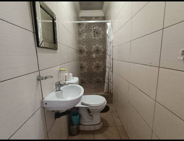 10 BEDROOM HOUSE FOR SALE IN THREE RIVERS